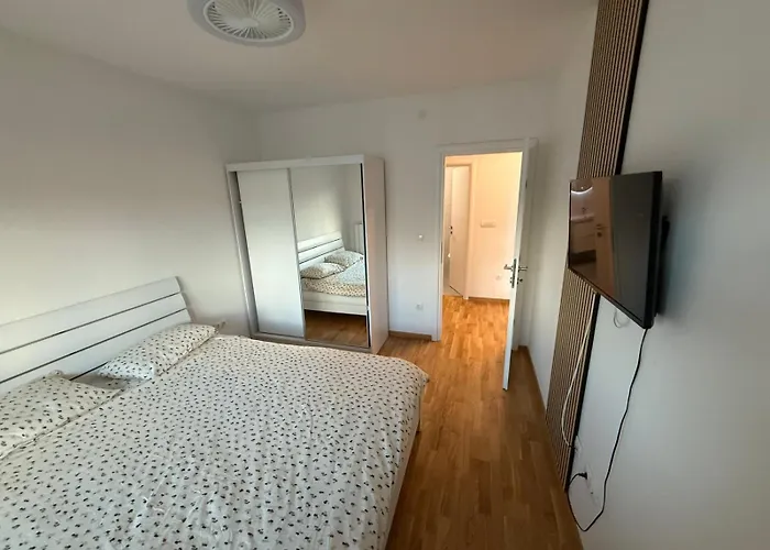 Marlene Sky * טוזלה